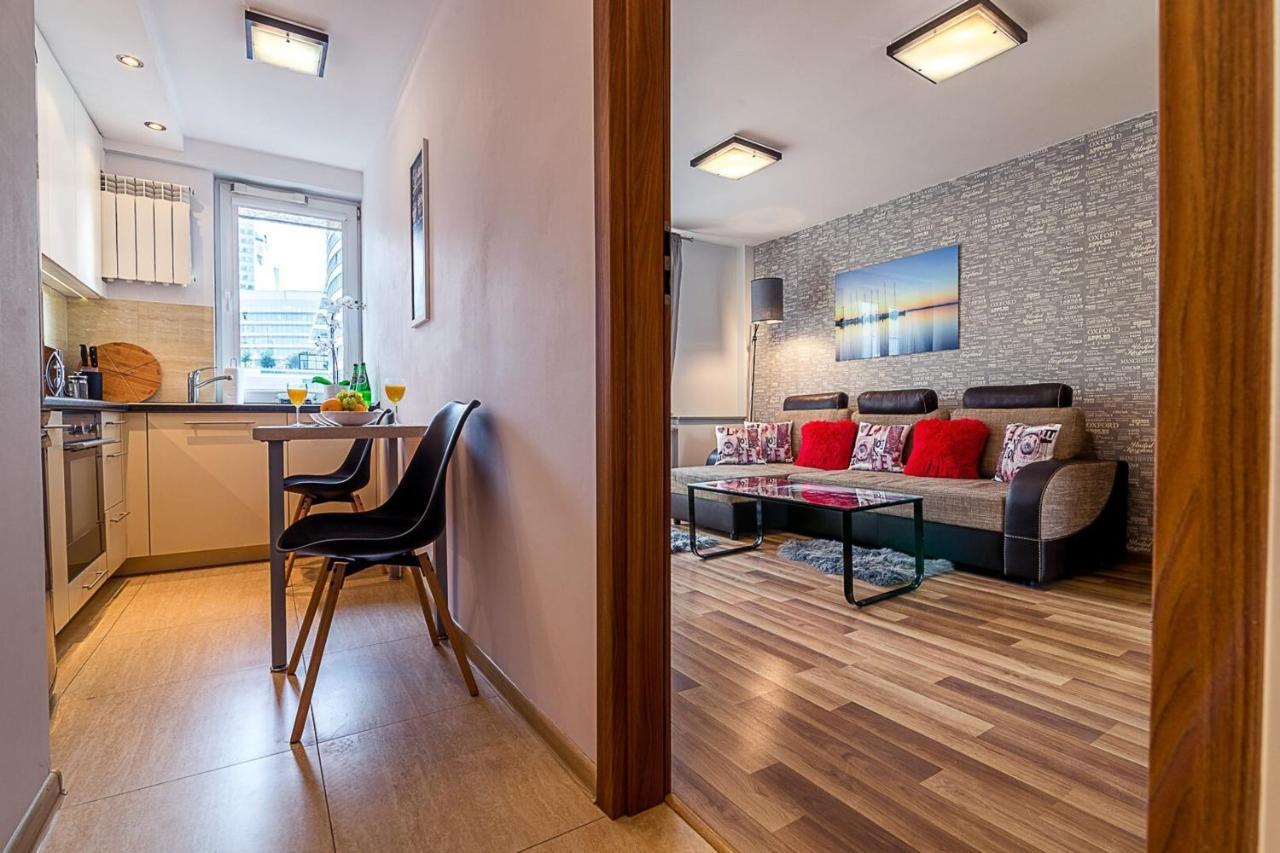 Panska 3 - Apartment With Balcony By Noclegi Renters Varsóvia Exterior foto